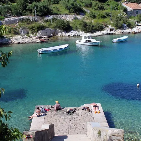 Apartments With A Parking Space Mali Losinj