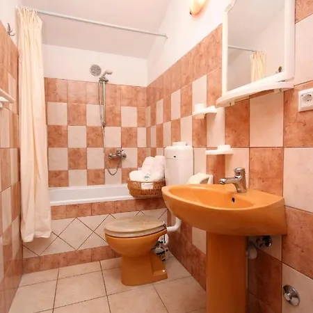 Apartments With A Parking Space Mali Losinj * Mali Losinj